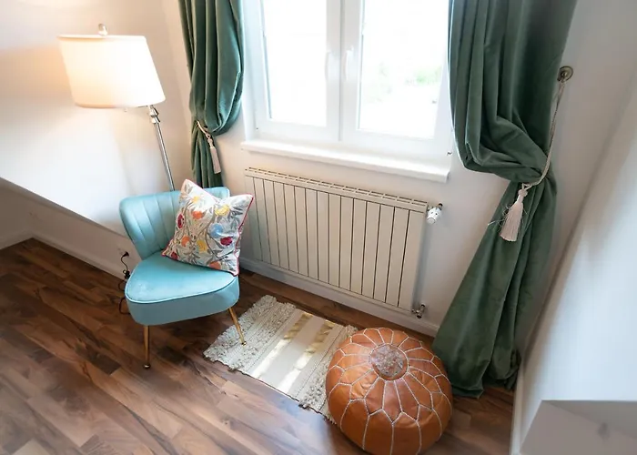 Privatsphaere Im Kutscherhaus Der Golding 아파트