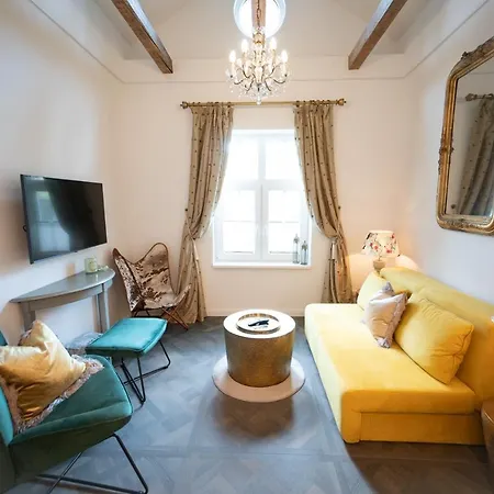 Apartamento Privatsphaere Im Kutscherhaus Der Golding *