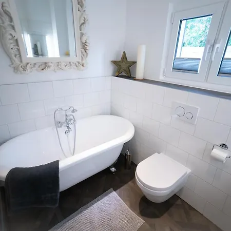 Apartamento Privatsphaere Im Kutscherhaus Der Golding *